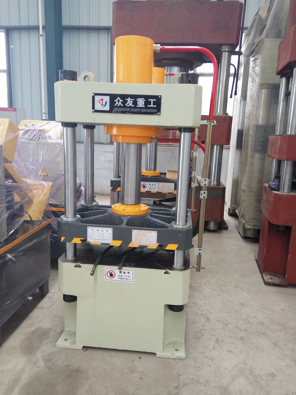 100噸三梁四柱液壓機 100T常規(guī)鑄鋼件油壓機