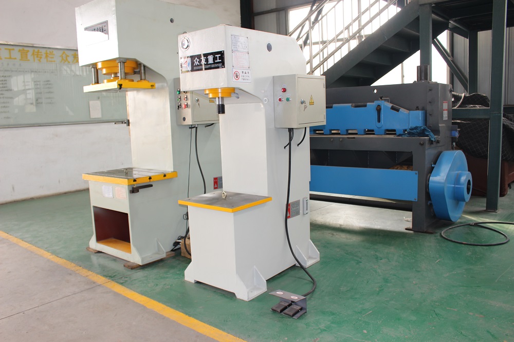 100噸單臂液壓機(jī) 100T單柱液壓機(jī)
